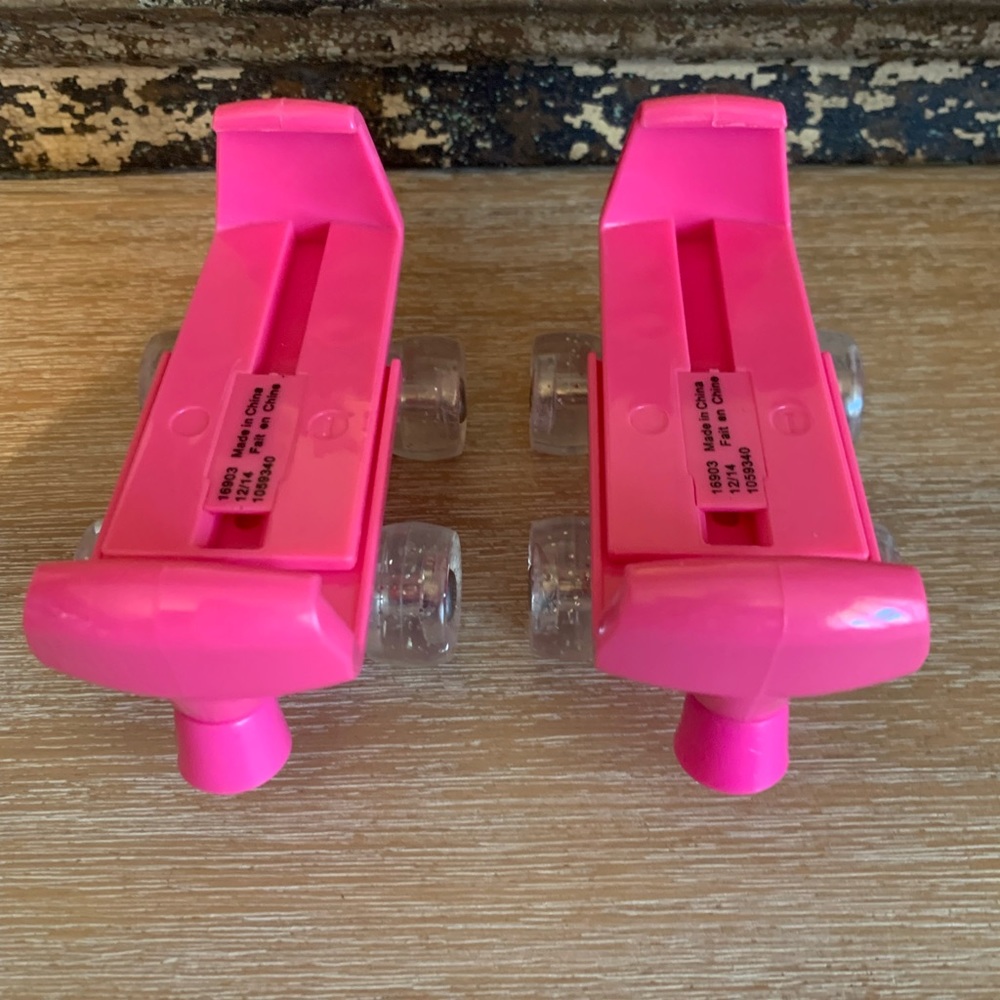 New! Build-a-Bear pink roller skates, adjustable